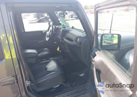 2018 Jeep Wrangler Jk Unlimited Freedom Edition 4X4 from USA, damaged, VIN 1C4HJWDG1JL852576